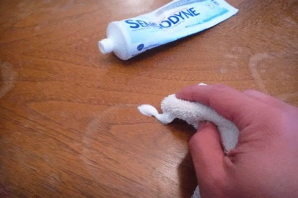 remove stains from wood with toothpaste
