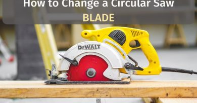 change a circular saw blade