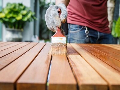 how to stain pine wood