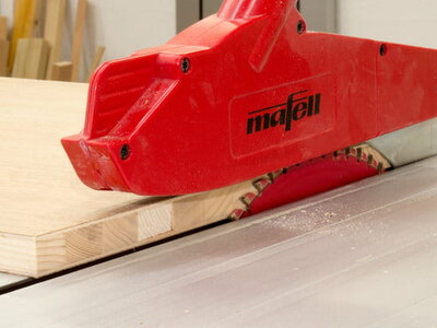 Start to cut the melamine board